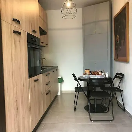 Apartment The Butcher-ducati And Airport Blq